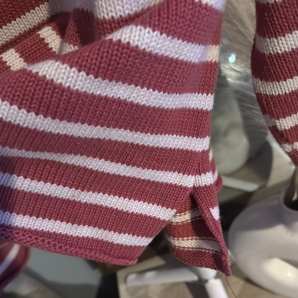Cozy Red and White Cowl Neck Sweater - Picture 3 of 7
